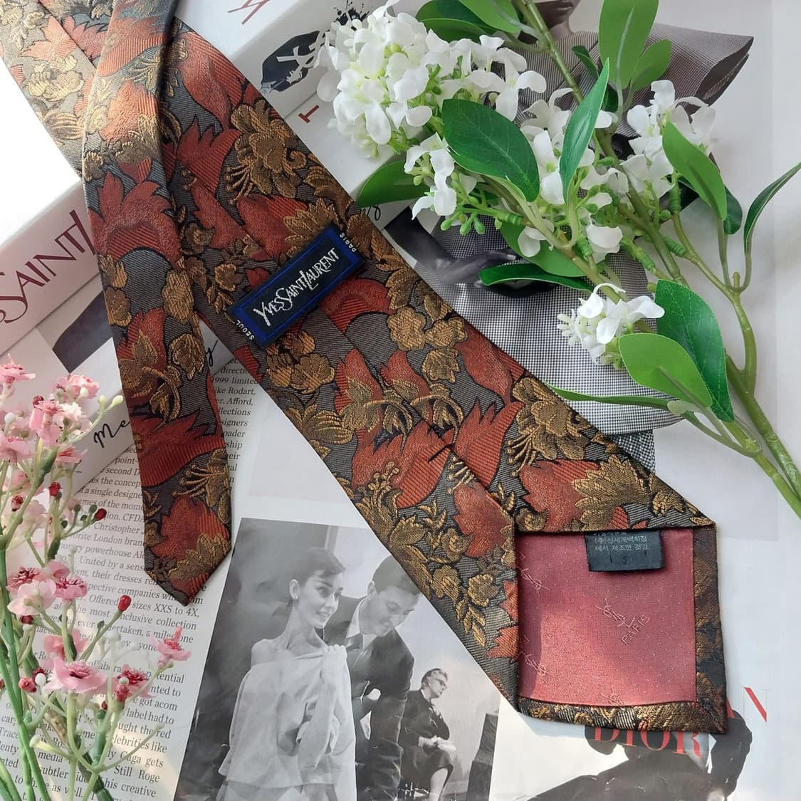 입생로랑 실크 플로럴 자카드 넥타이 9.2cm A+~A등급 K1706
 상품이미지5