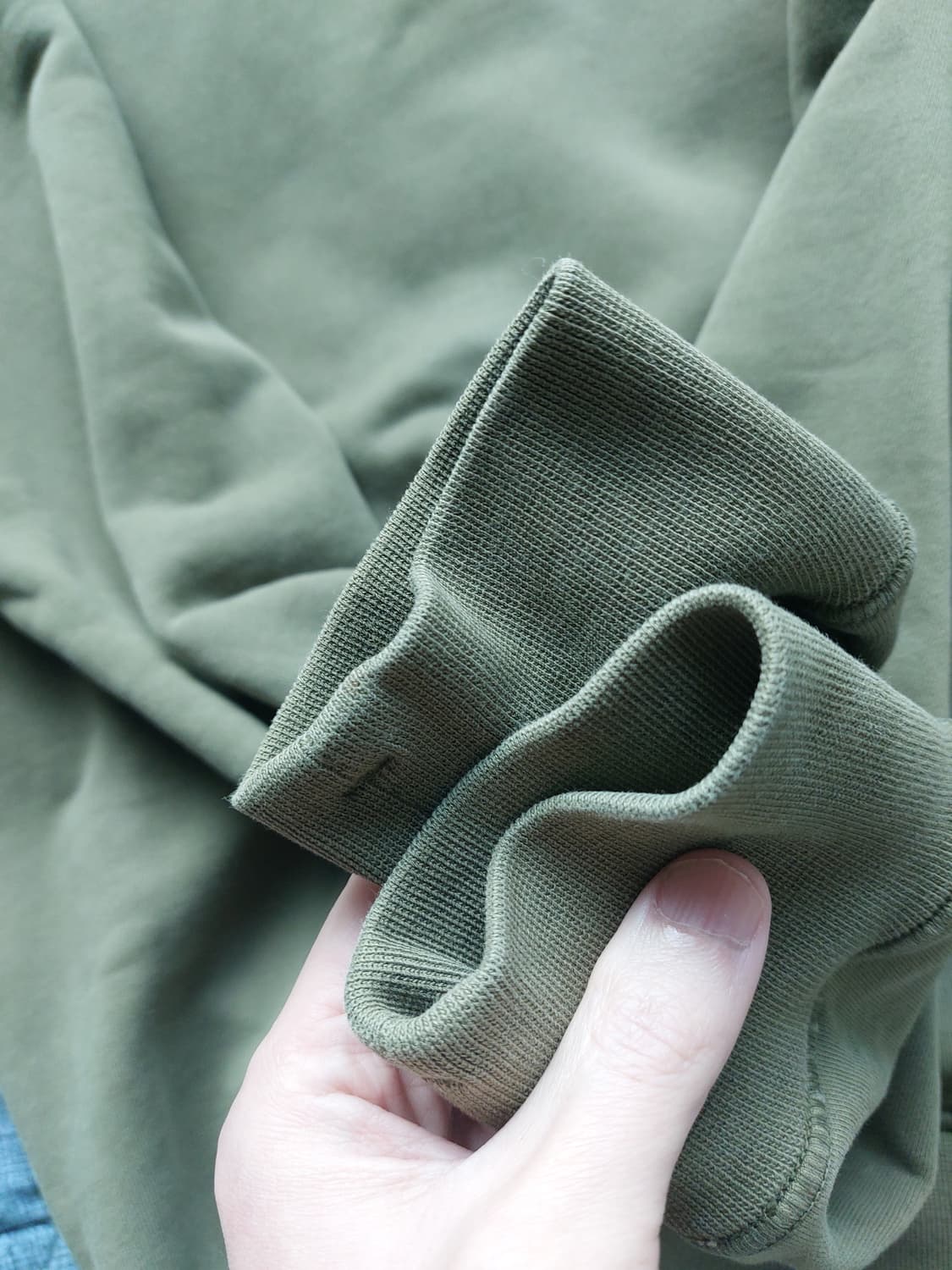 (택포)스톤아일랜드 맨투맨 카키색 M사이즈 상품이미지4