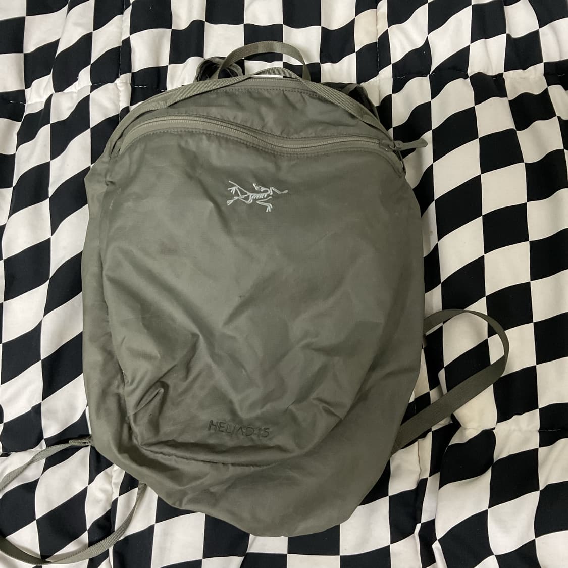 아크테릭스 헬리아드 15 백팩 포리지 판매 상품이미지1