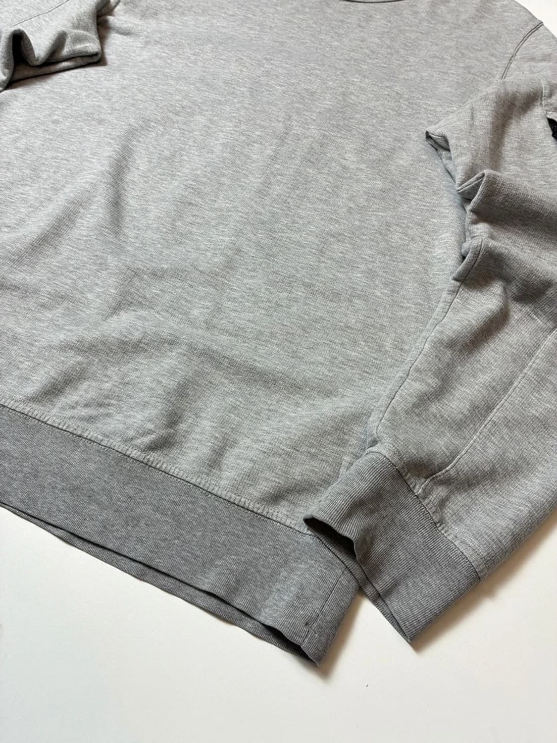 C.P.컴퍼니 다이애그널 렌즈 와펜 롱 슬리브 PN9120 상품이미지4