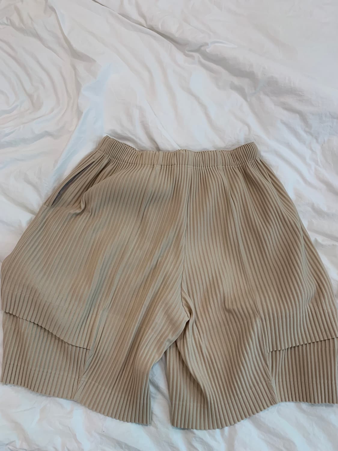 옴므플리세 24년 6월 먼슬리 카고 숏츠 베이지 상품이미지2