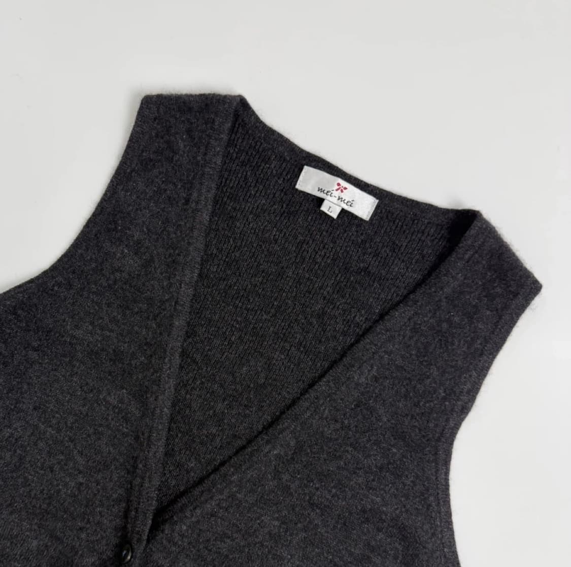 [캐시미어 100%] 차콜 브이넥 니트 베스트 L 상품이미지4
