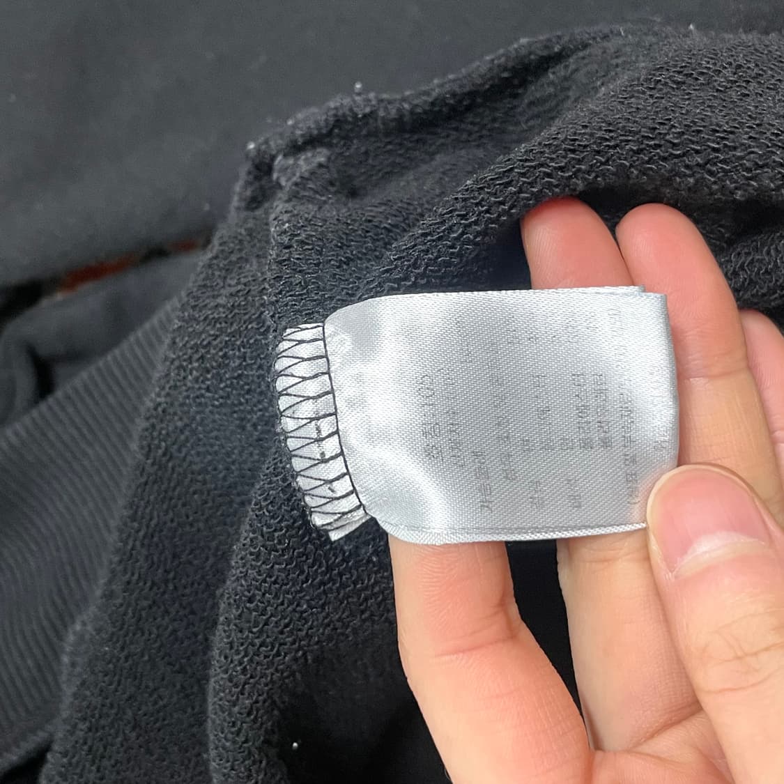 머렐 스몰로고 블랙 맨투맨 티셔츠 남성105 상품이미지4