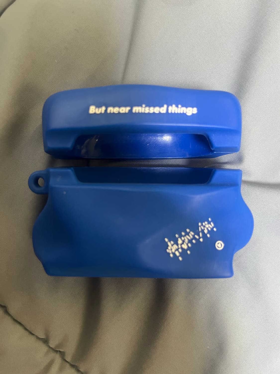 아더에러 에어팟3 케이스 상품이미지3