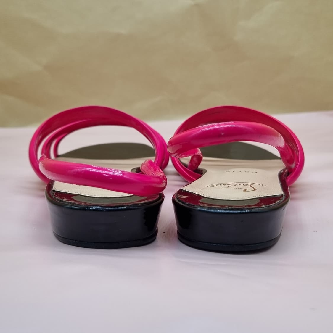 크리스찬 루부탱 여성샌들39 245 상품이미지4