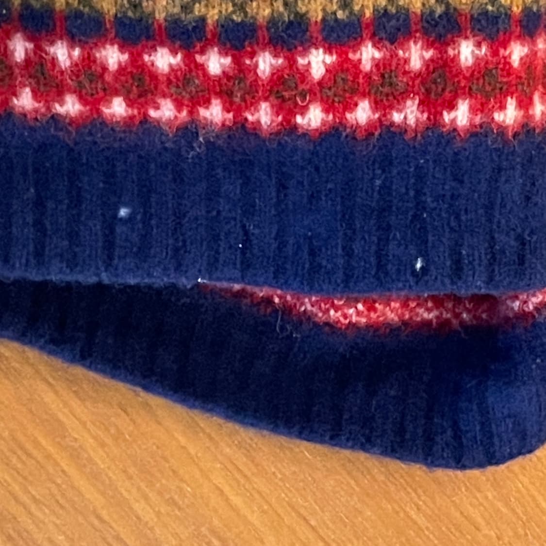 Robert Mackie Wool Beanie with Pom 상품이미지6