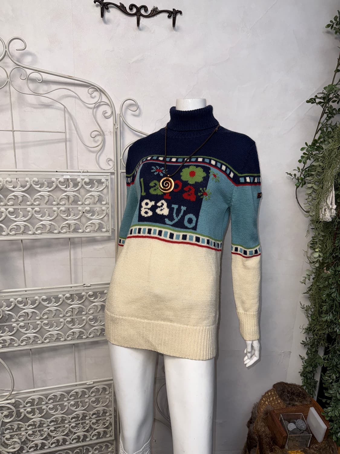 Blue bohemian flower turtle neck knit 상품이미지2