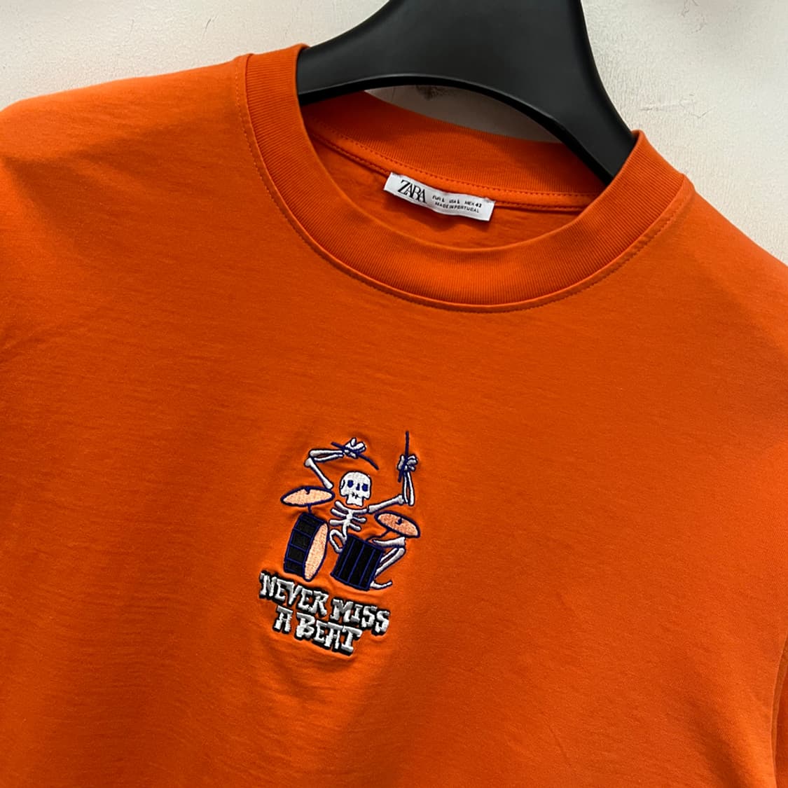 ZARA 자라 네버 미스 어 비트 반팔티 L 상품이미지3