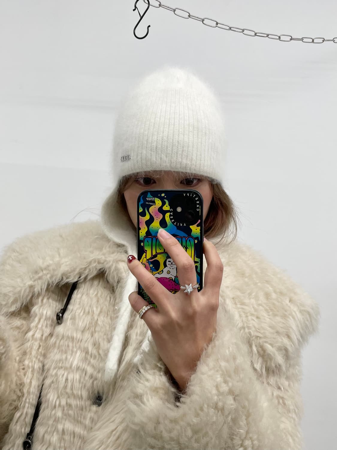 오도어 화이트 앙고라 이어플랩 비니 상품이미지2