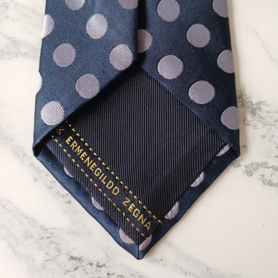 에르메네질도 제냐 도트 패턴 넥타이 8.5cm A+~A등급 E882
 상품이미지6