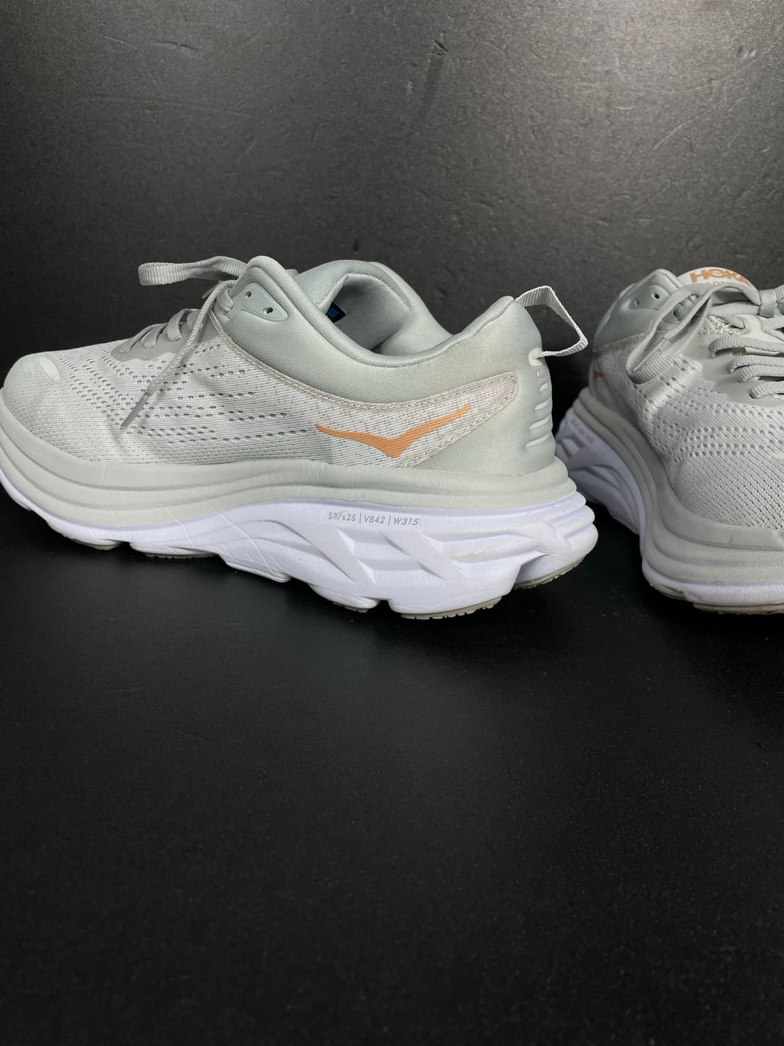 [265] 호카오네오네 본디8 스니커즈 상품이미지5