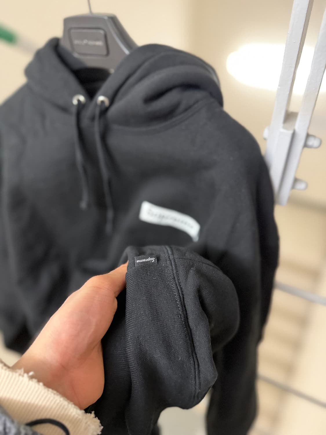 슈프림 [민트급.정품] 캣우먼 (시세 60만) 박스로고 후드티 L(105 상품이미지8