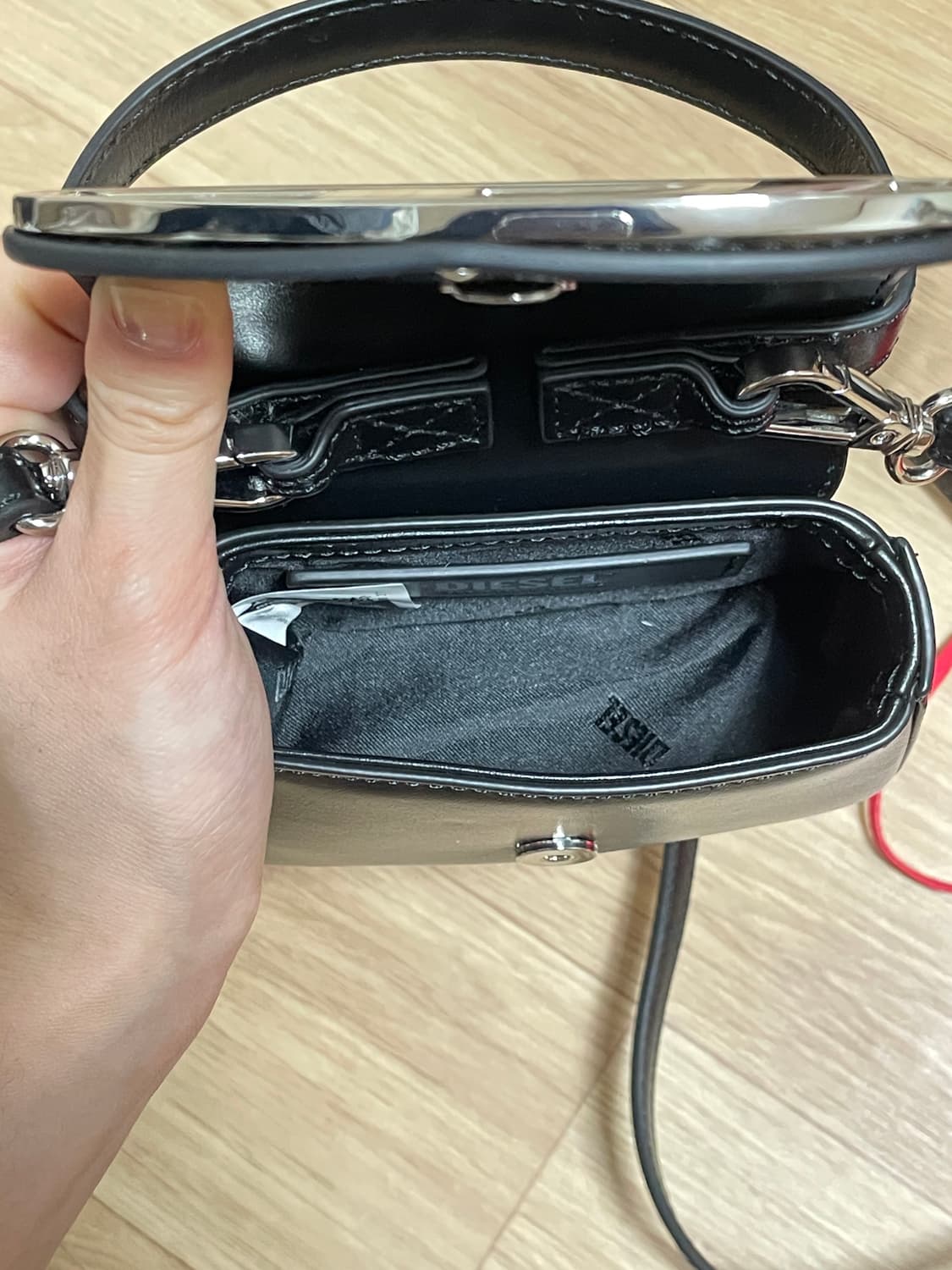 디젤 1DR 미니백 플라크 블랙 상품이미지6