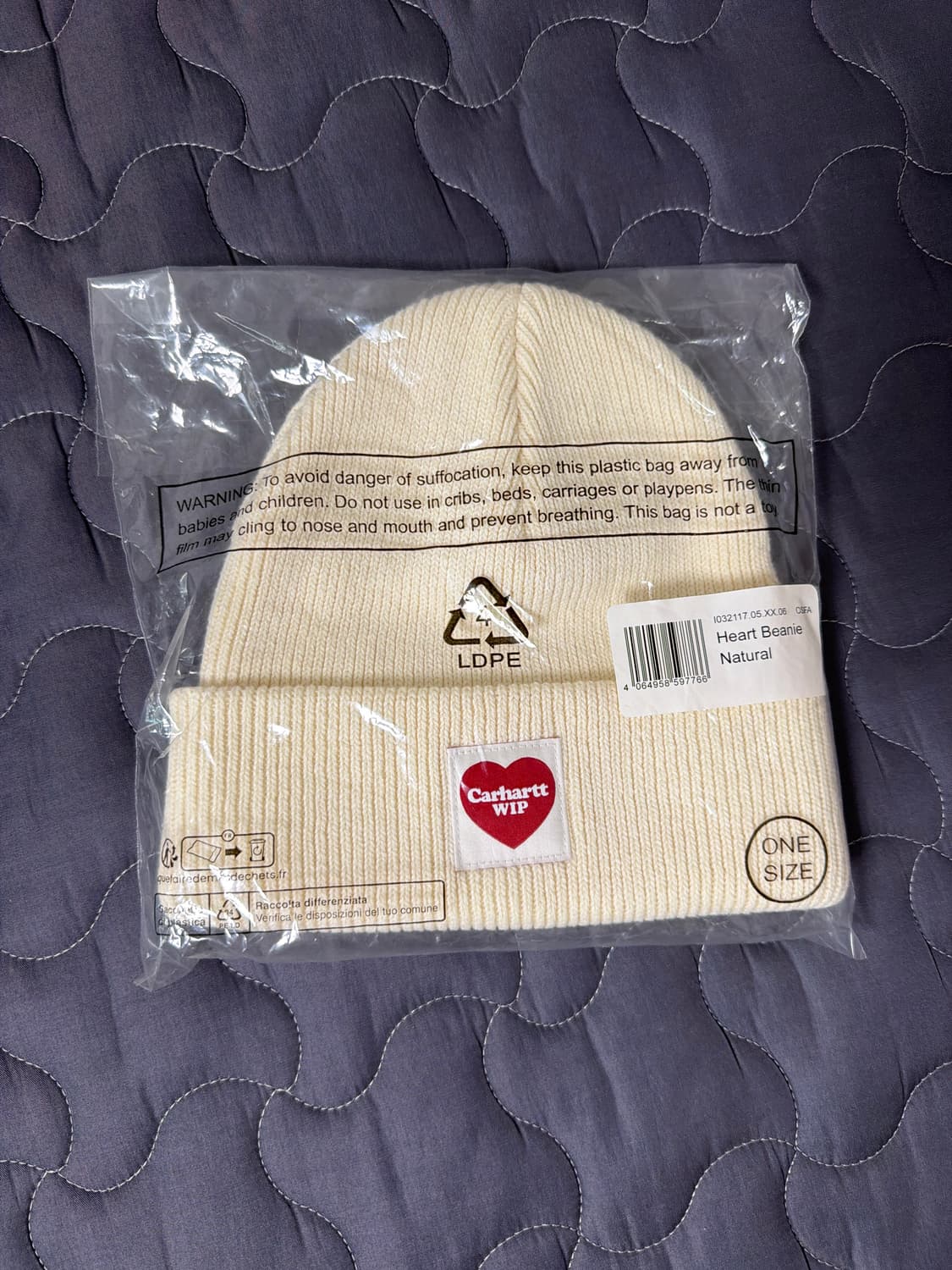 칼하트 하트 비니 상품이미지1