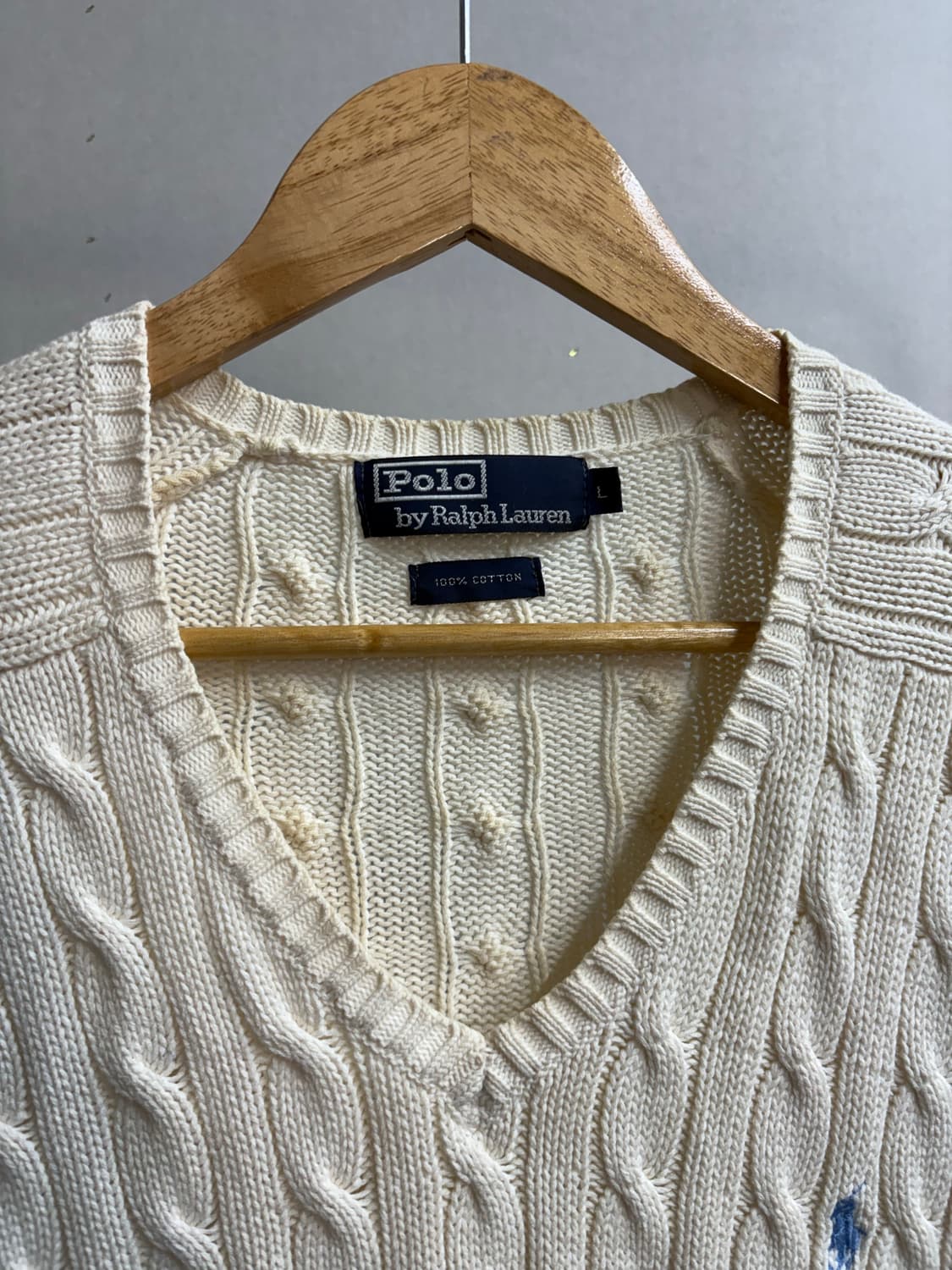 폴로 꽈배기 브이넥 니트 상품이미지2