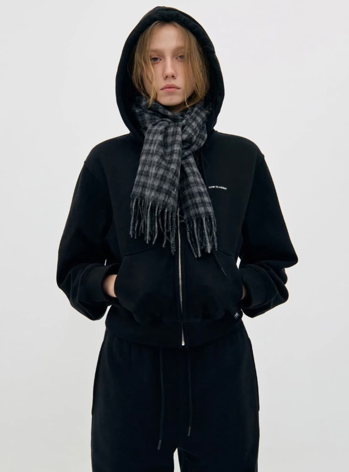 로우클래식 블랙 후드 집업 상품이미지1