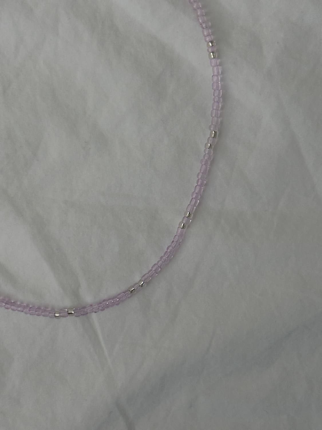 Lavender and white glass necklace 상품이미지3