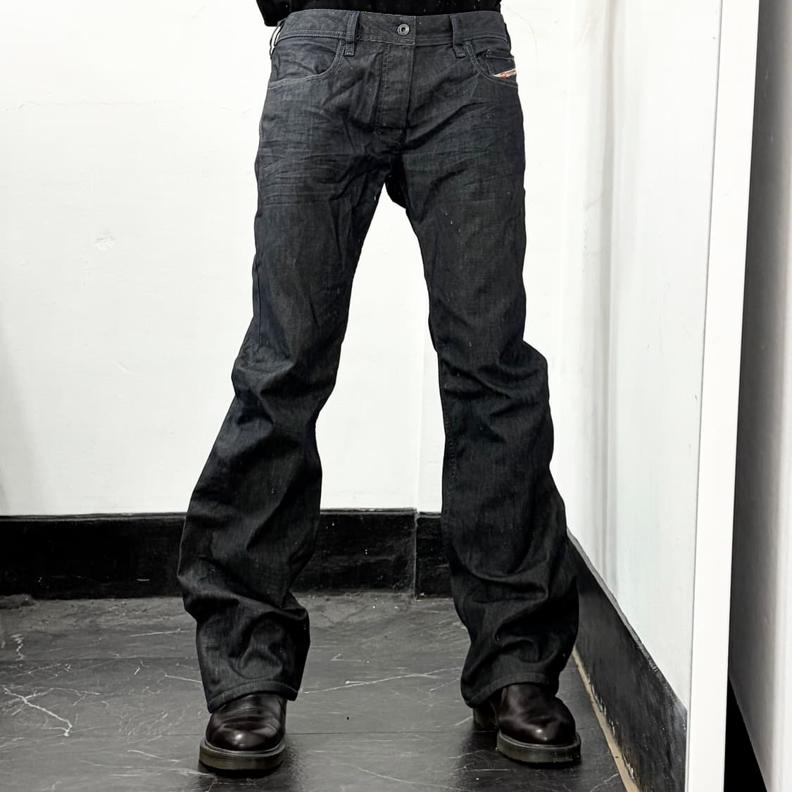 디젤 자티니 플레어 데님 팬츠 상품이미지2