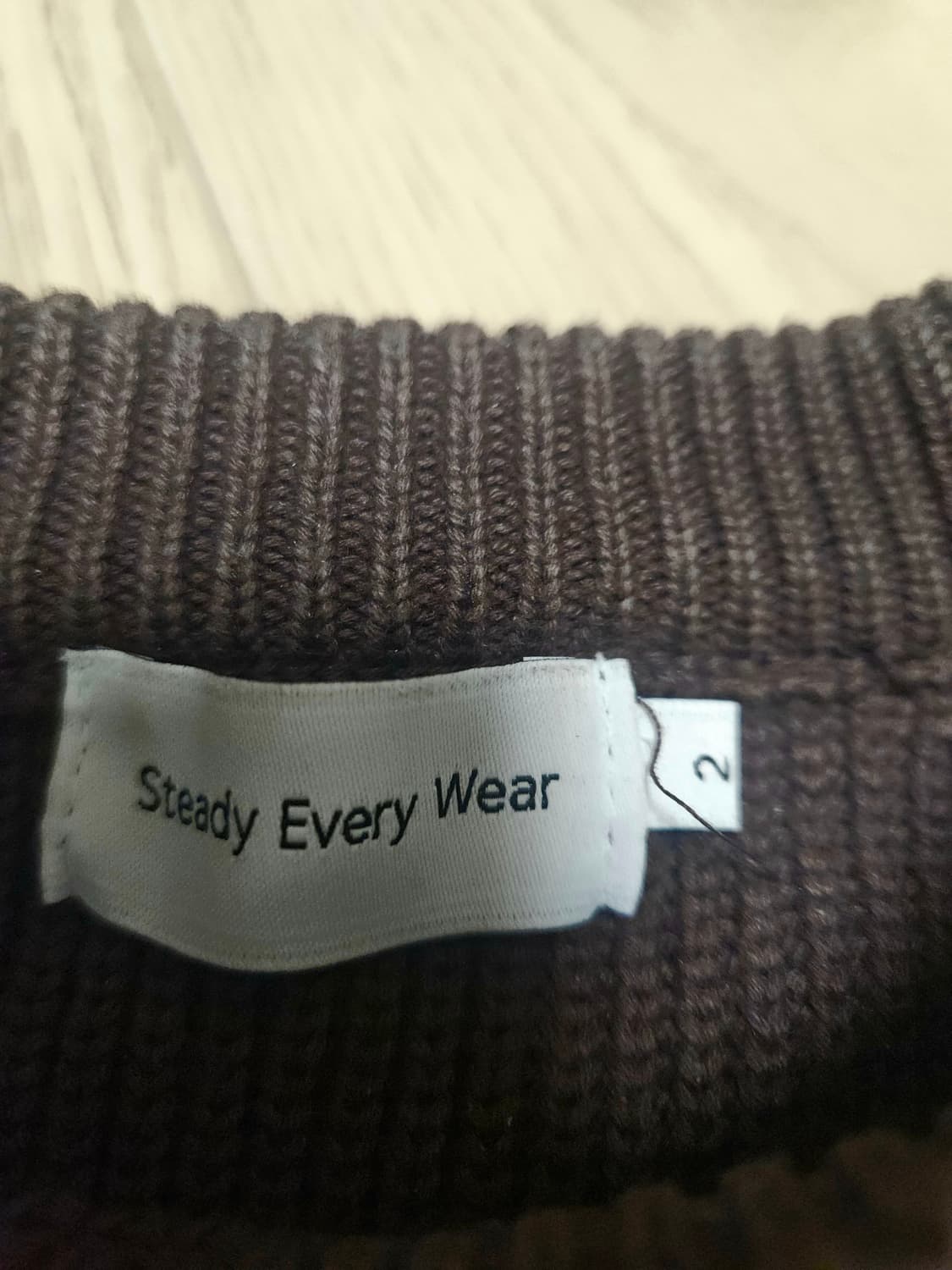 스테디에브리웨어 / 코튼 피셔맨 라운드넥 니트 브라운 / 2 상품이미지3