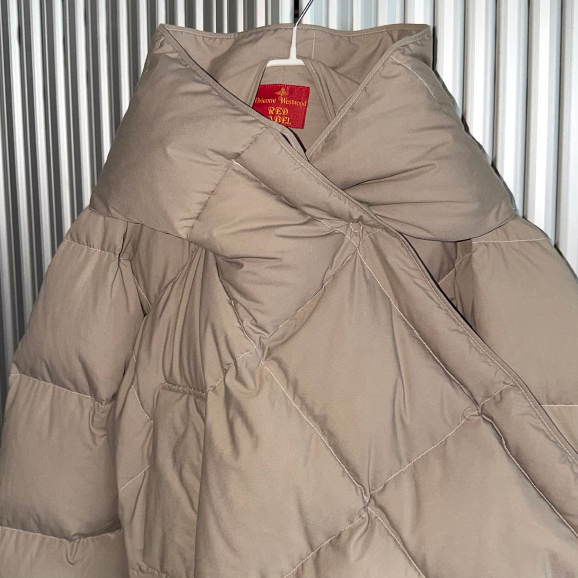 vivienne westwood puffer 상품이미지3