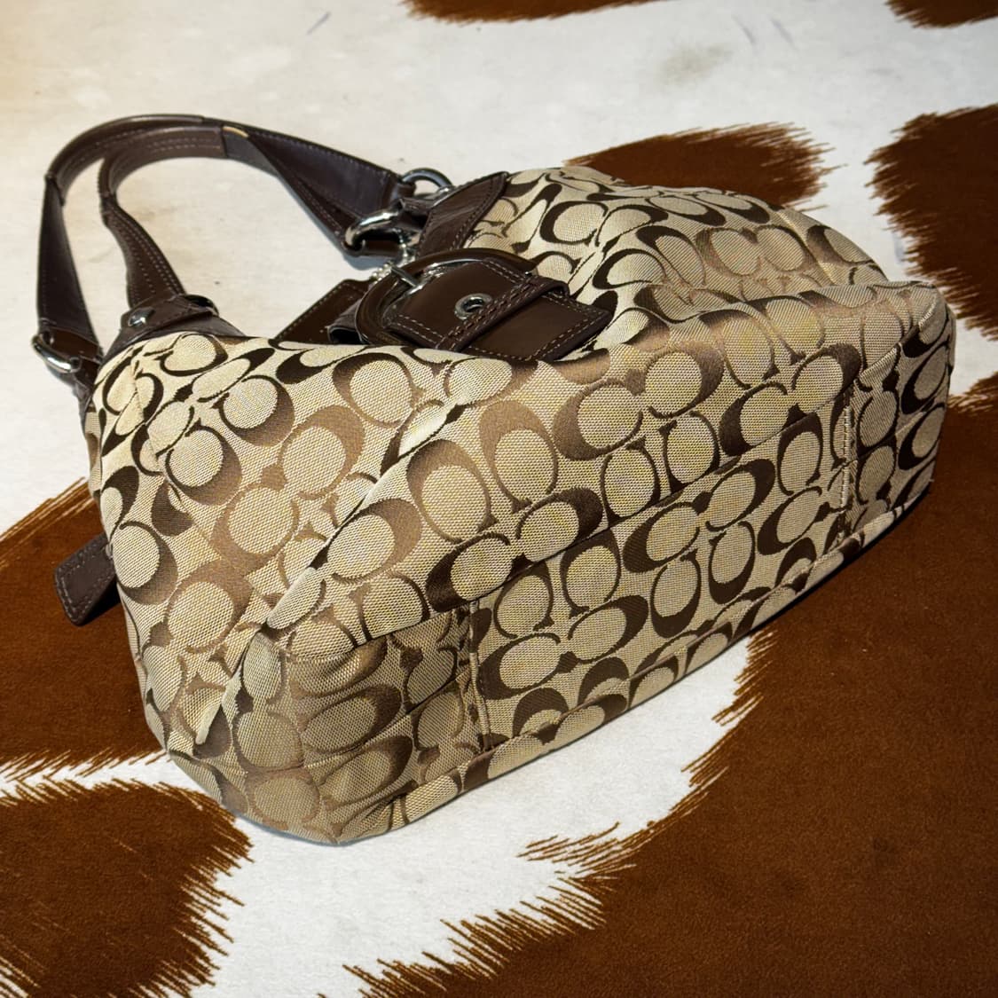 코치 모노그램 숄더백 호버백 베이지 y2k 상품이미지8