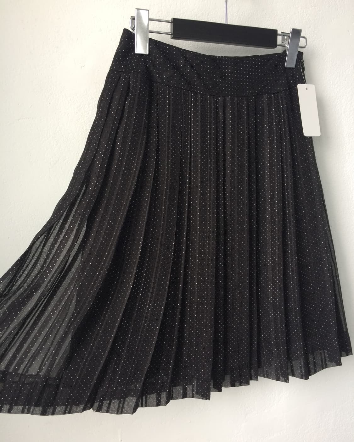 Dot pattern pleats midi skirt 상품이미지3