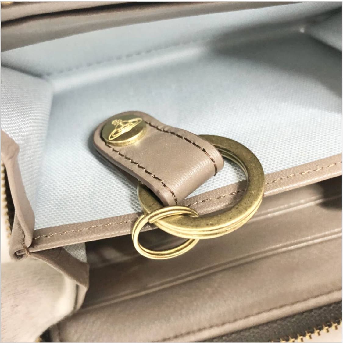 비비안웨스트우드 아카이브 펑크 프린트 에나멜 하프월렛 반지갑 상품이미지8