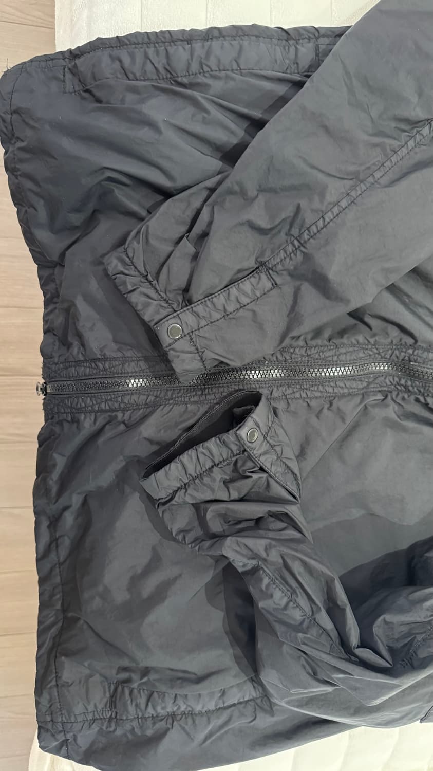 스톤 아일랜드 10223 크링클랩스 나일론 다이드 오버셔츠 블랙  상품이미지3