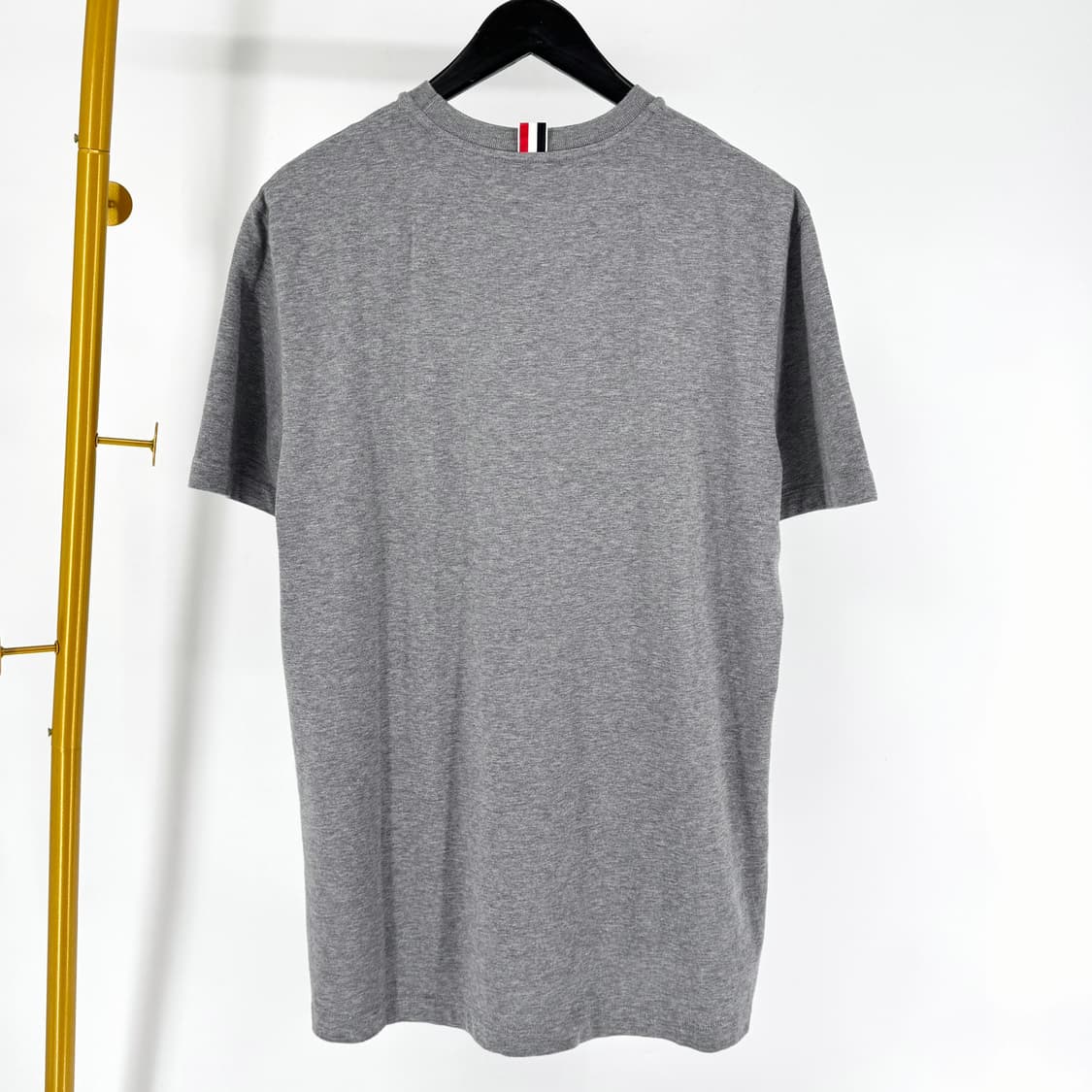 [4사이즈] 톰브라운 앵커 아이콘 반팔 티셔츠 그레이 (MJS214E) 상품이미지5