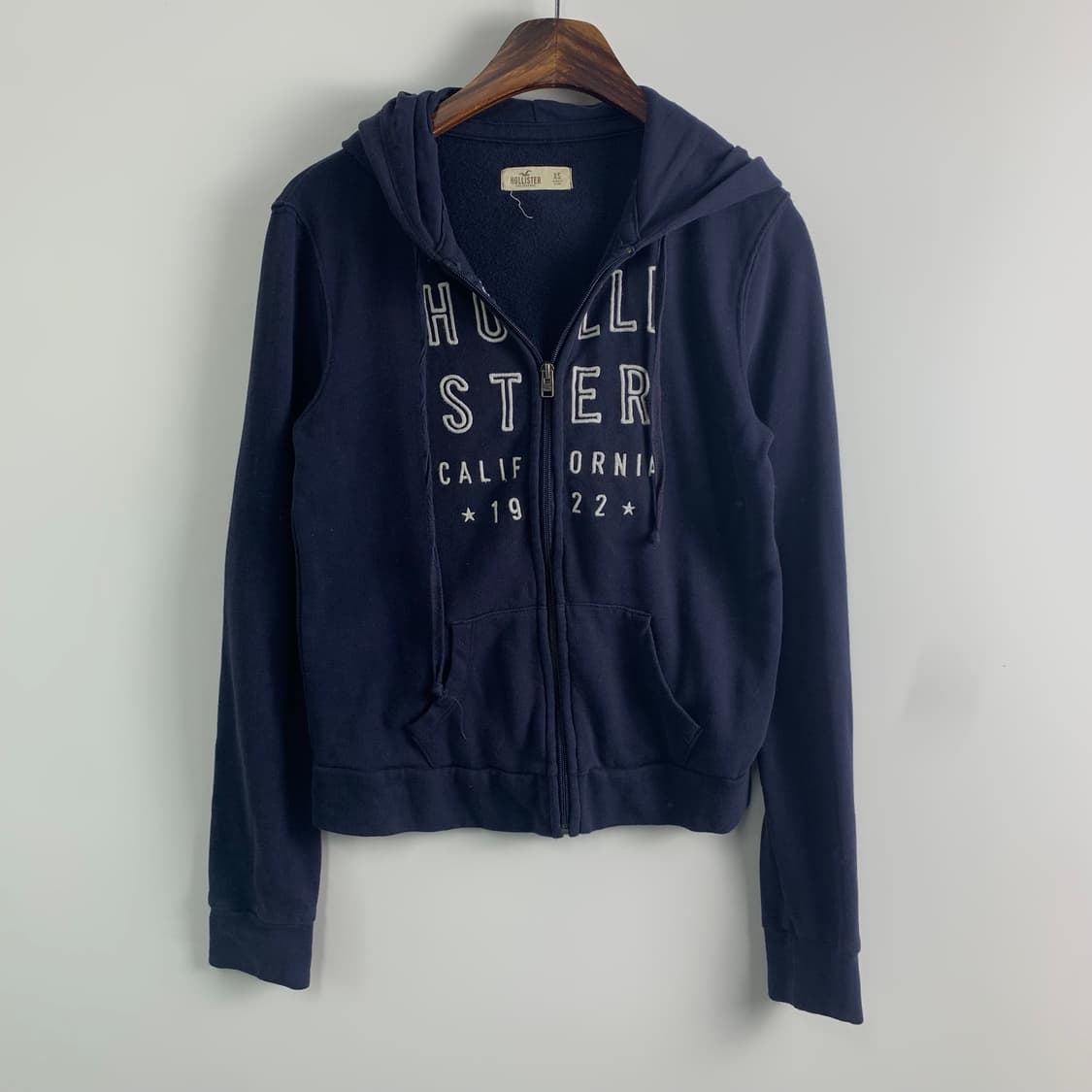 홀리스터 y2k 와투케 네이비 딱붙 후드집업 상품이미지2