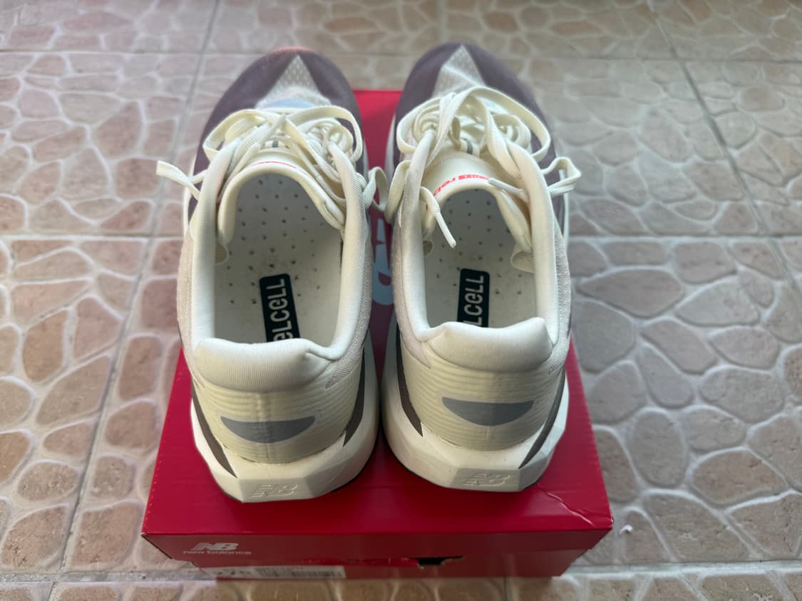 뉴발란스 레벨v5 275사이즈 와이드 상품이미지4