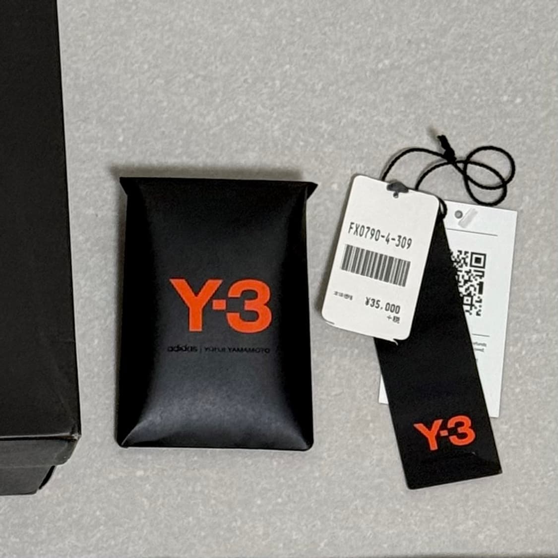 [새상품] Y-3 유누 화이트 에크루 틴트 235 운동화 상품이미지2