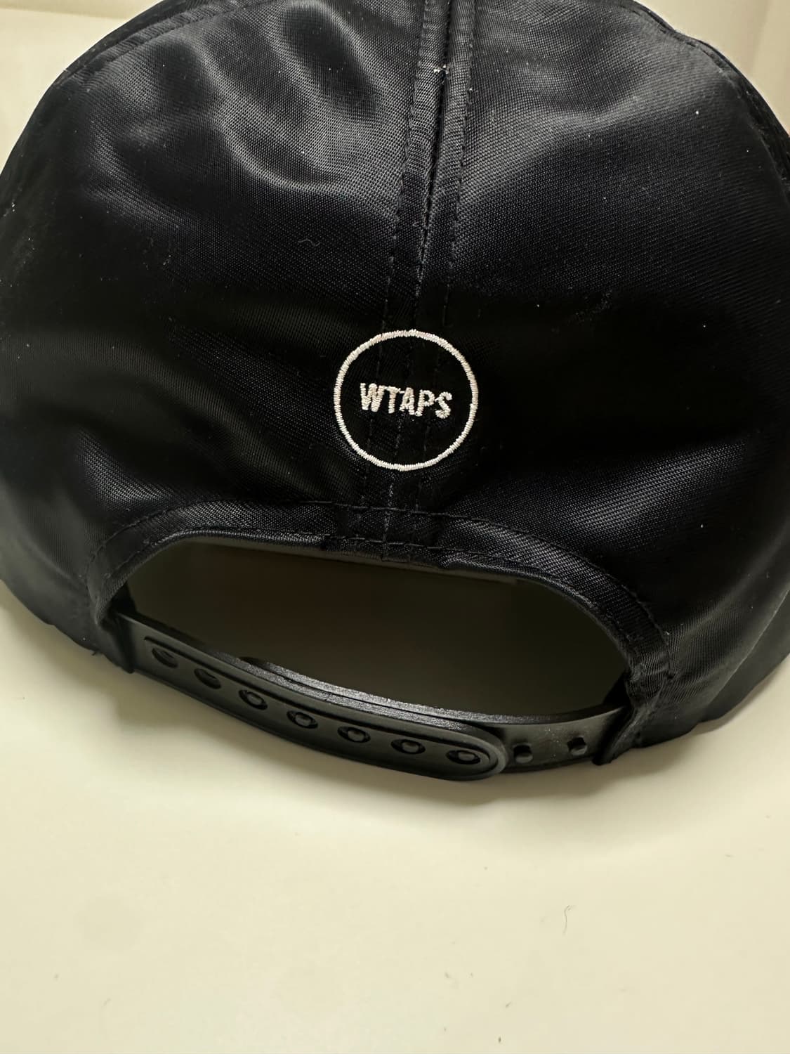 더블탭스 세틴블랙 캡 상품이미지3