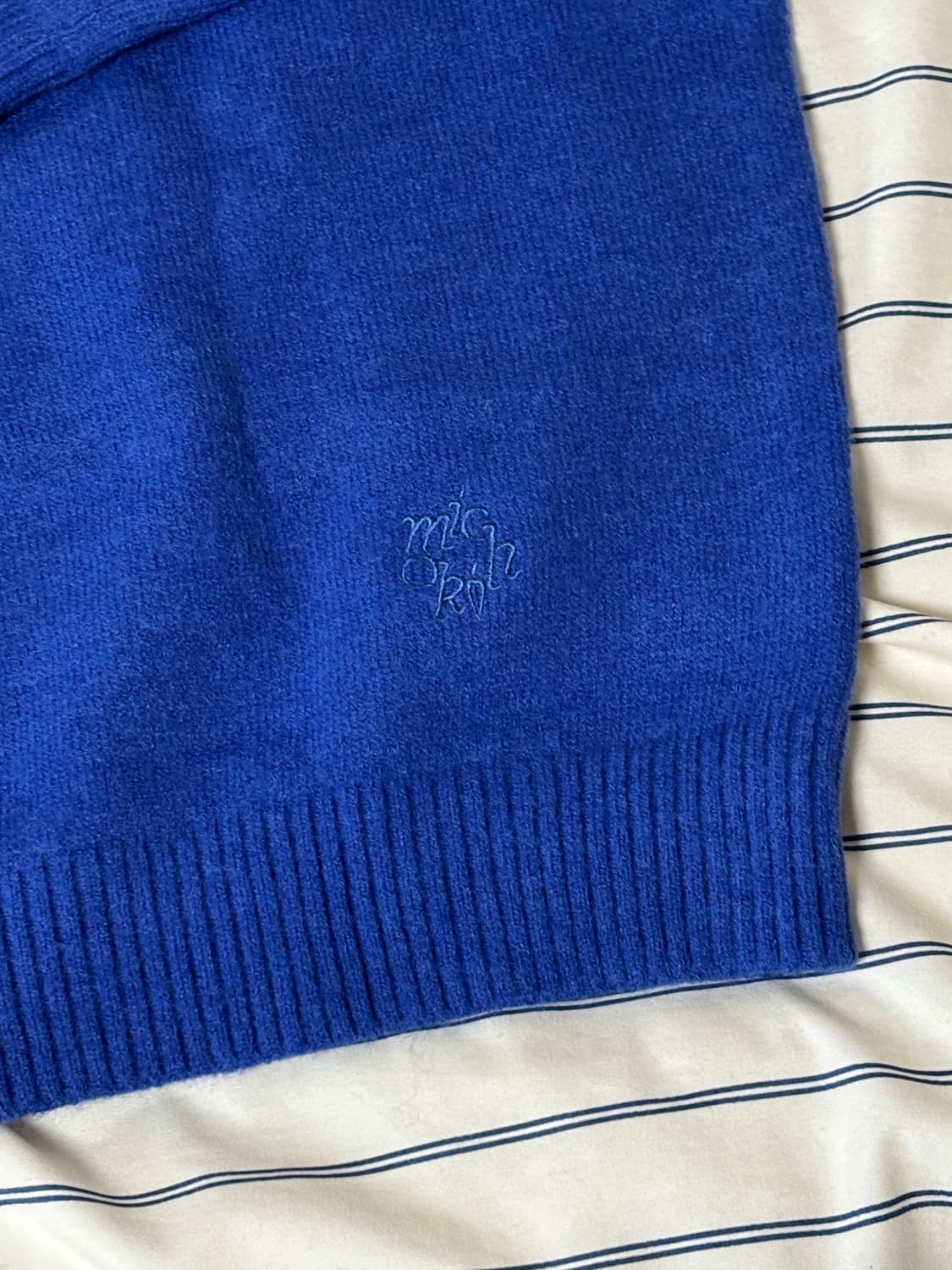 미치코런던 베이직 울 니트 풀오버 코발트 블루 상품이미지6