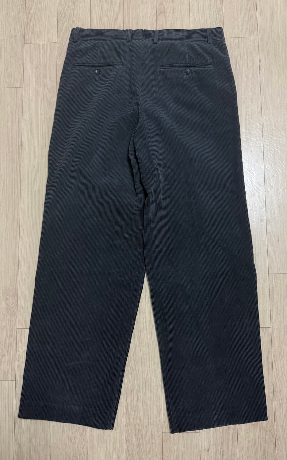 셔터(SHIRTER) 원턱 코듀로이 와이드 팬츠 차콜 L 상품이미지2