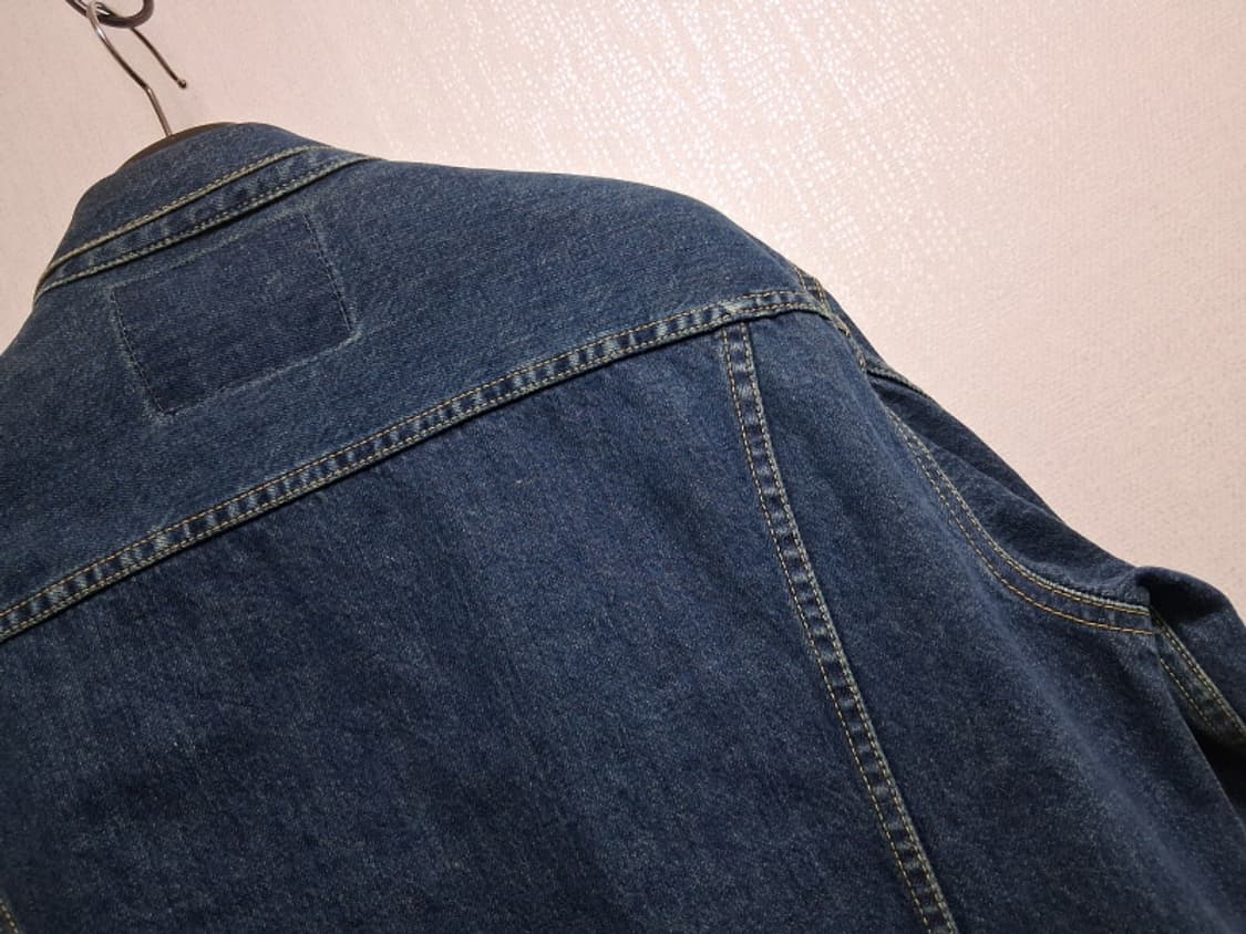 일본구제 EDWIN 에드윈 남성 빈티지청쟈켓 표기XL

원산지 일본산 에 상품이미지6