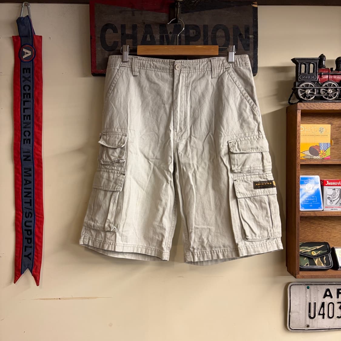 Arizona Cargo Shorts White 32 Size 26050 상품이미지1