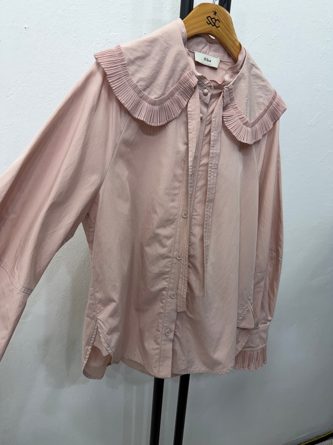 정품) O2ND 오즈세컨 한섬 20ss 프릴 장식 셔츠 76 상품이미지2