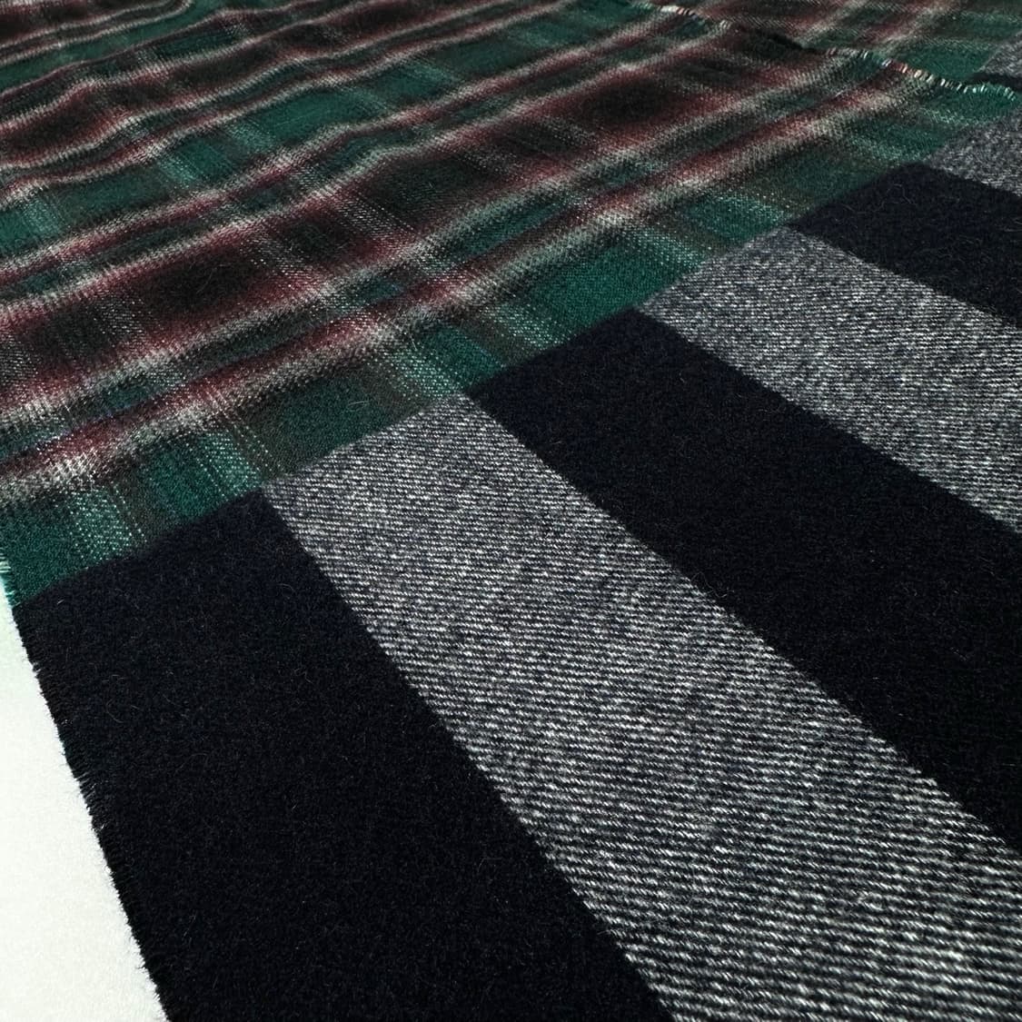 버버리 플레이드 체크 스트라이프 울 머플러 목도리 상품이미지6