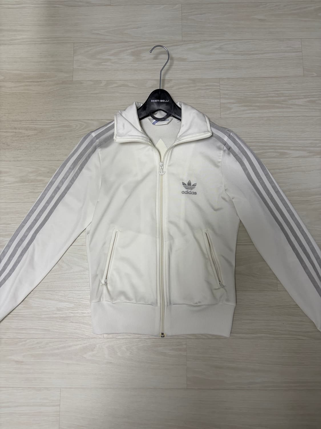 아디다스 화이트 실버 져지 상품이미지1