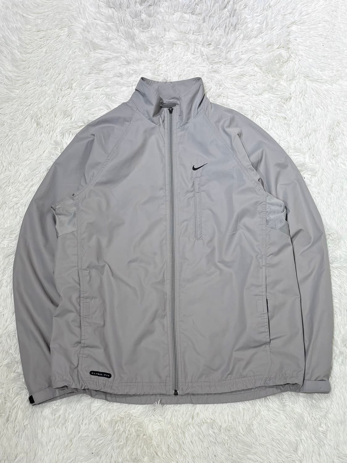 나이키 00‘s 실버그레이 스우시 바람막이 상품이미지3