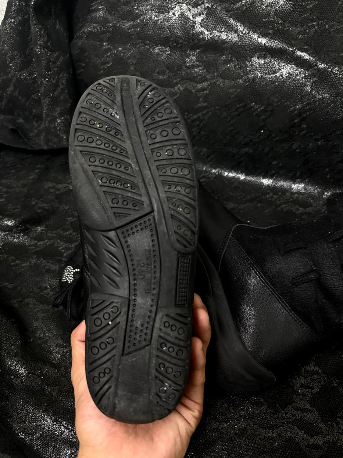 “Vintage” Cubic Detail Black Y2K Fur Boo 상품이미지7