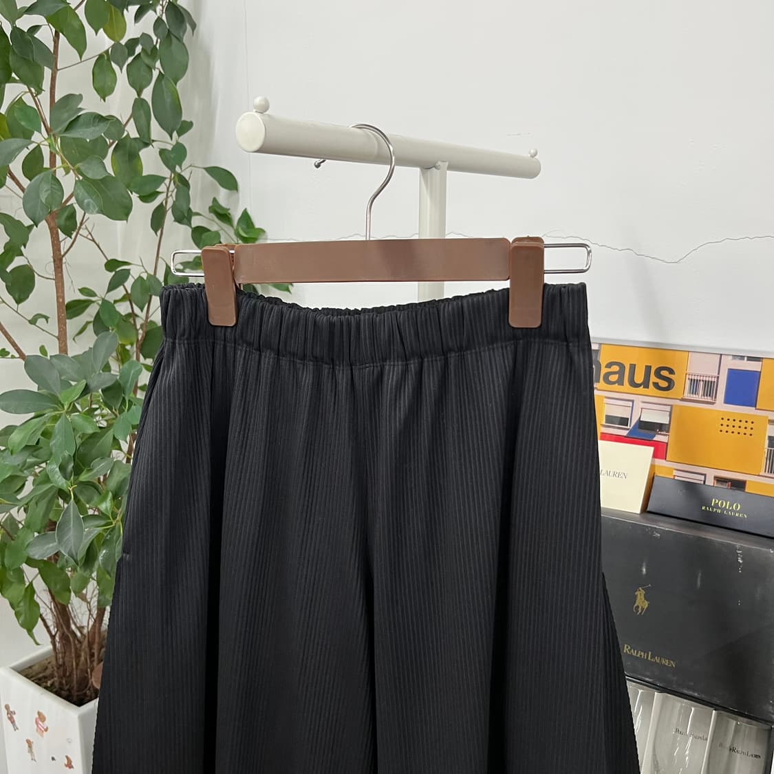 이세이미야케 우먼 플리츠플리즈 팬츠 OS 상품이미지2