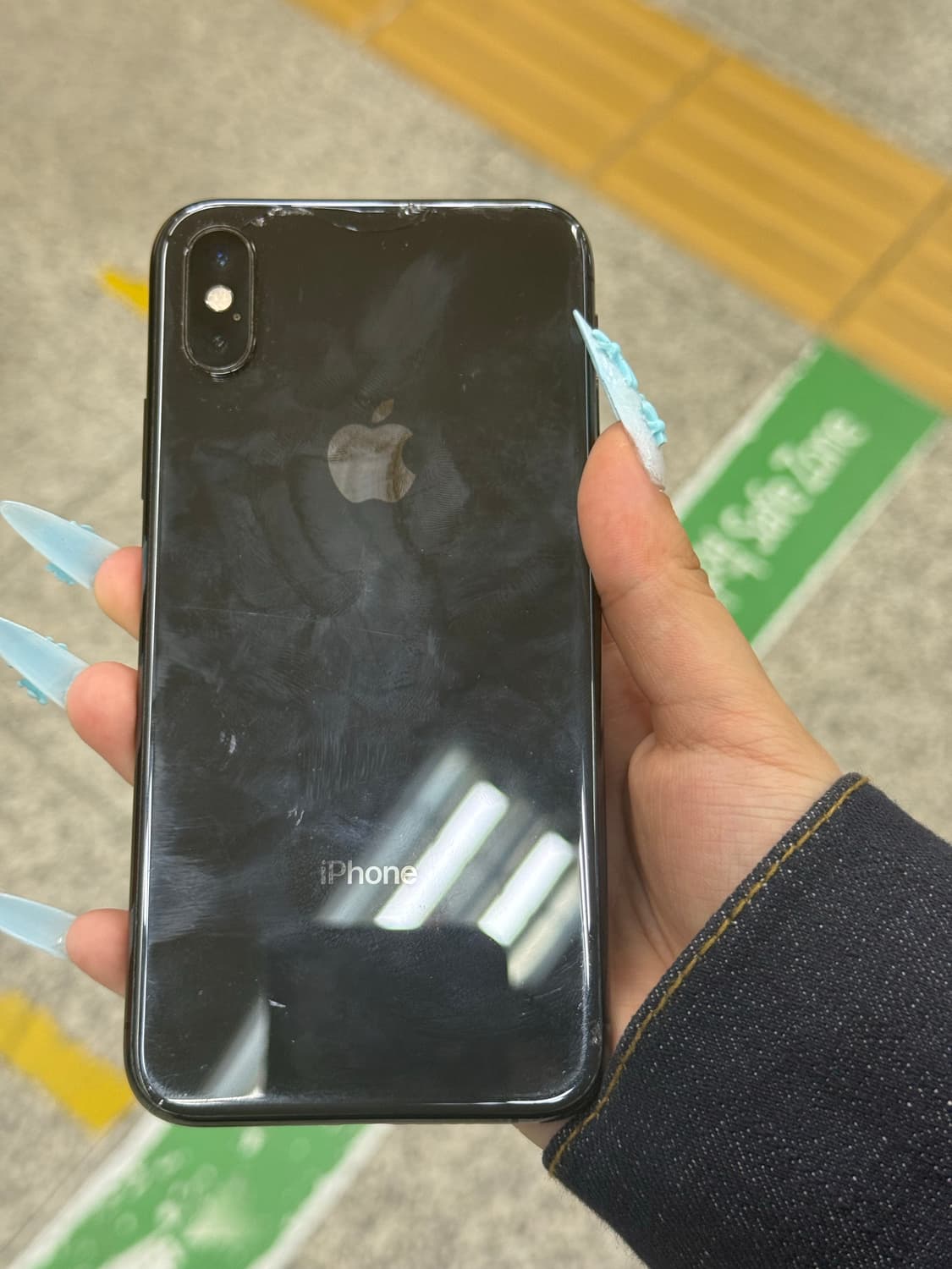 미국판무음) 아이폰  xs 256기가 상태 좋음 상품이미지1