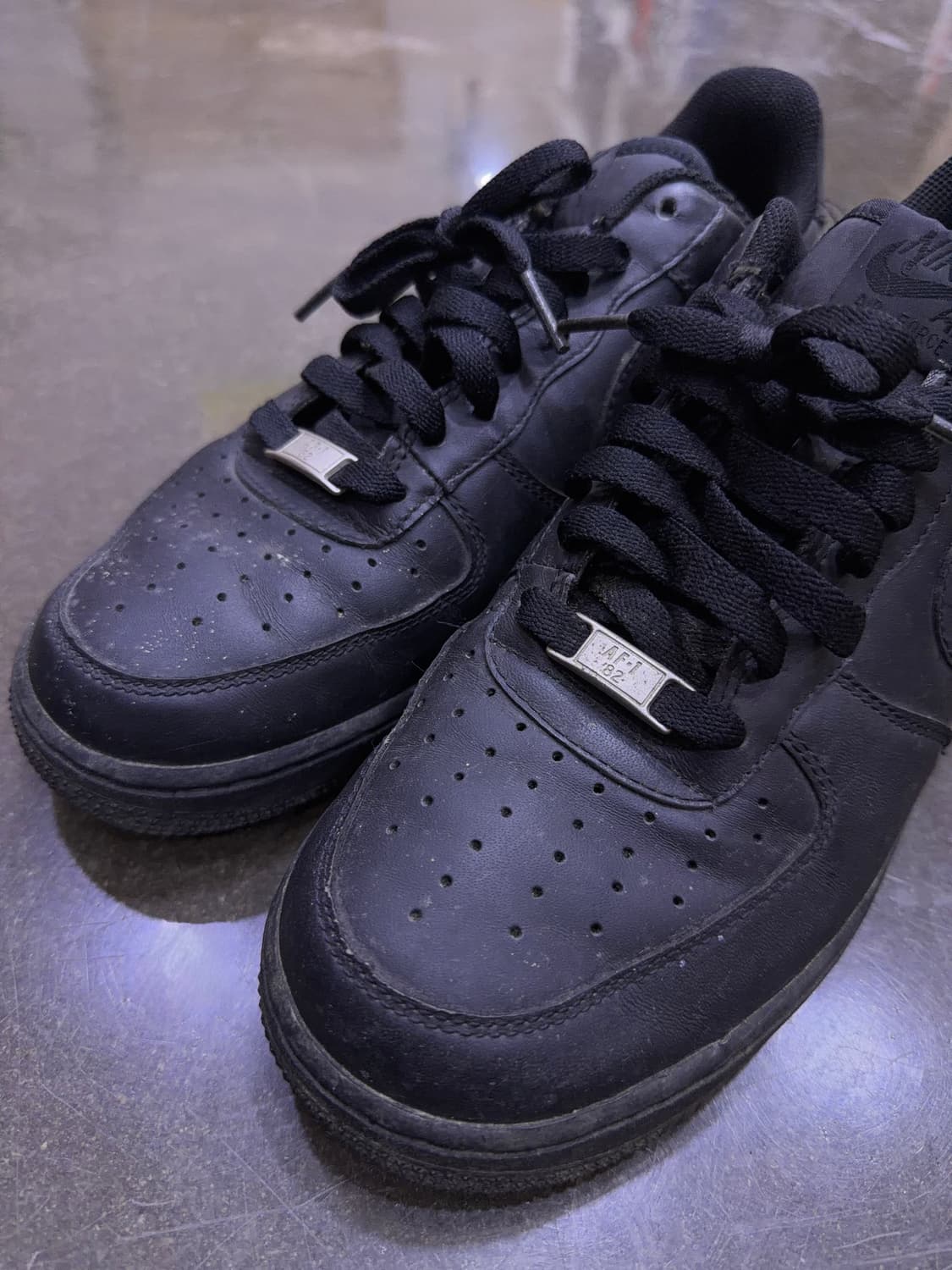 나이키 에어포스 1 07 트리플블랙 로우 265 상품이미지3