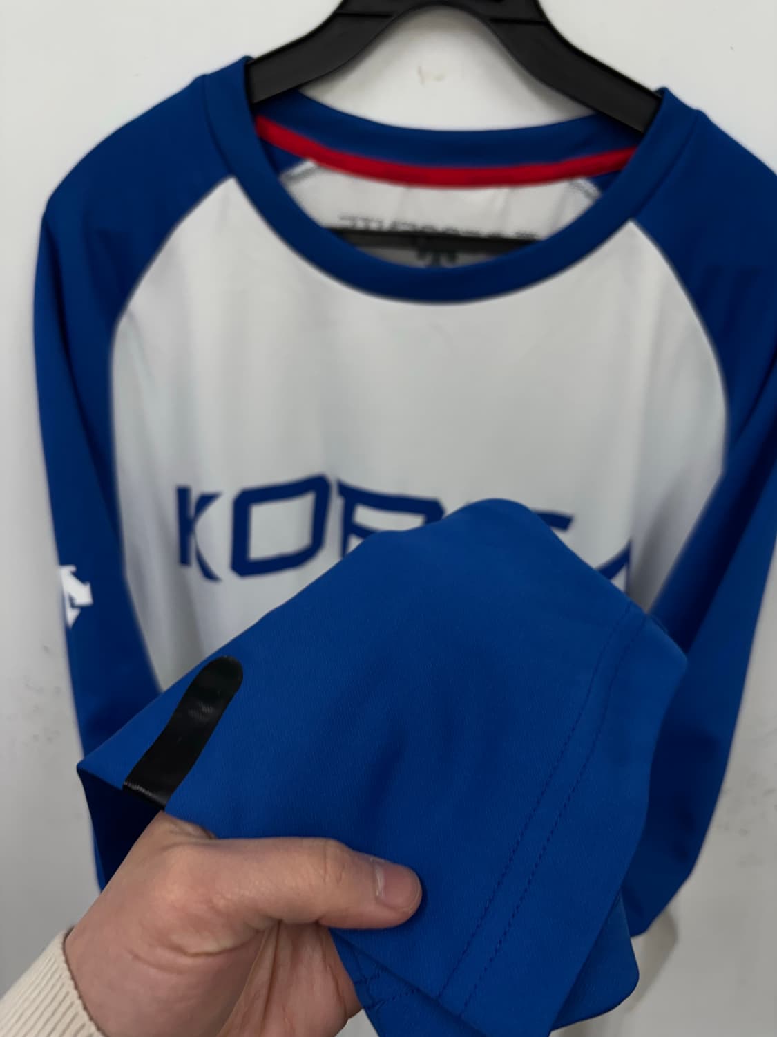 데상트 국대 드라이핏 긴팔티   상품이미지4