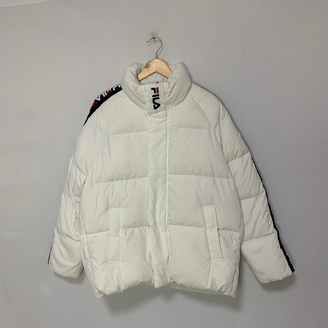 휠라 FILA 화이트 패딩 점퍼 빈티지 남녀공용 L 상품이미지1