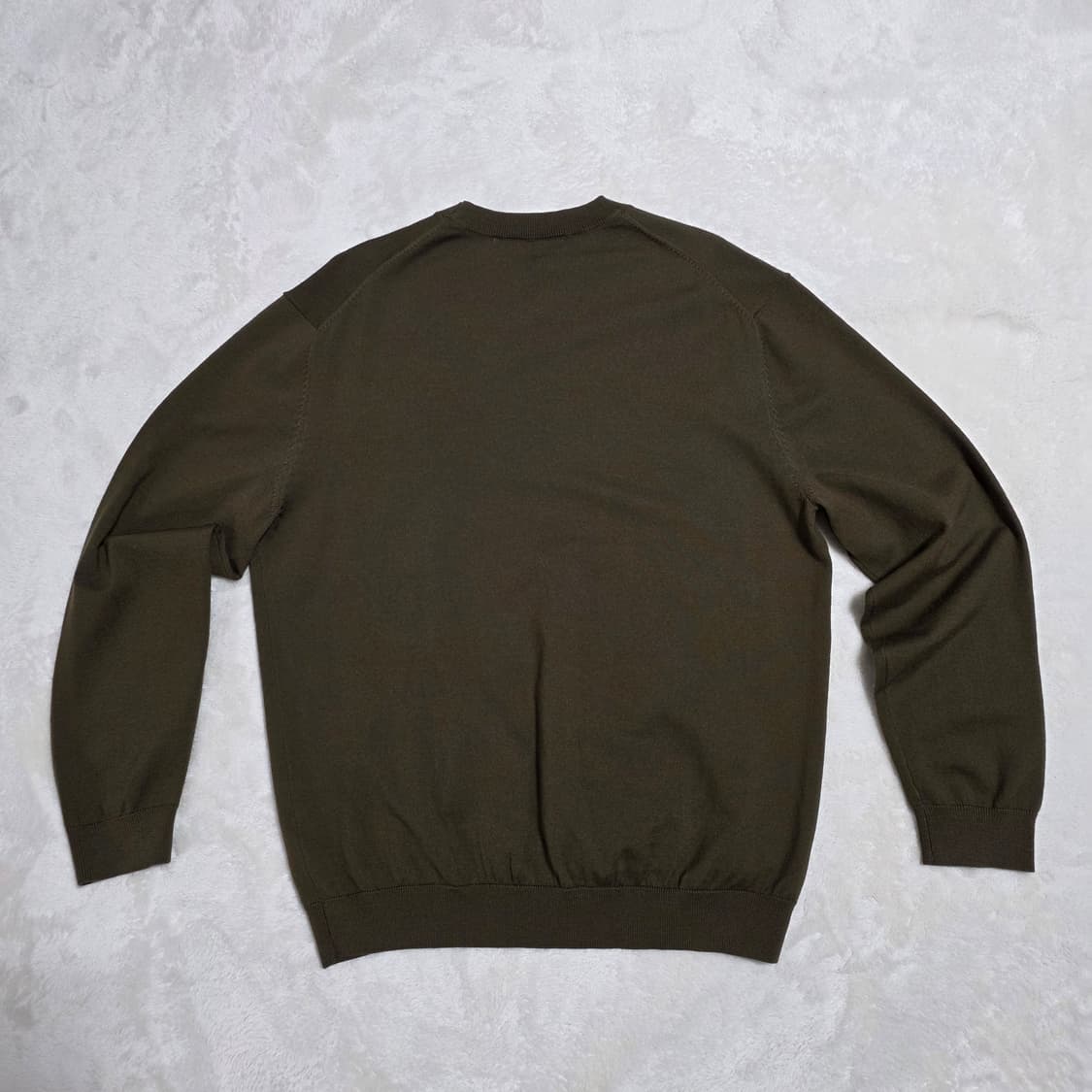 (M)수아레 메리노울 라운드넥 니트 카키 상품이미지3