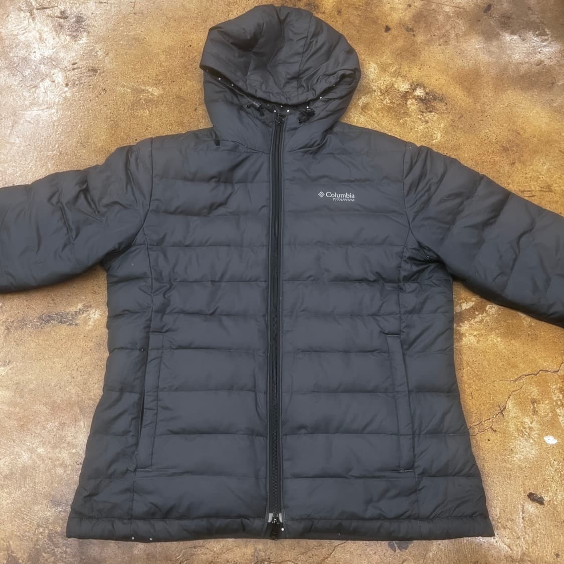 컬럼비아 양면 블랙 도트 경량 얇 패딩  상품이미지5