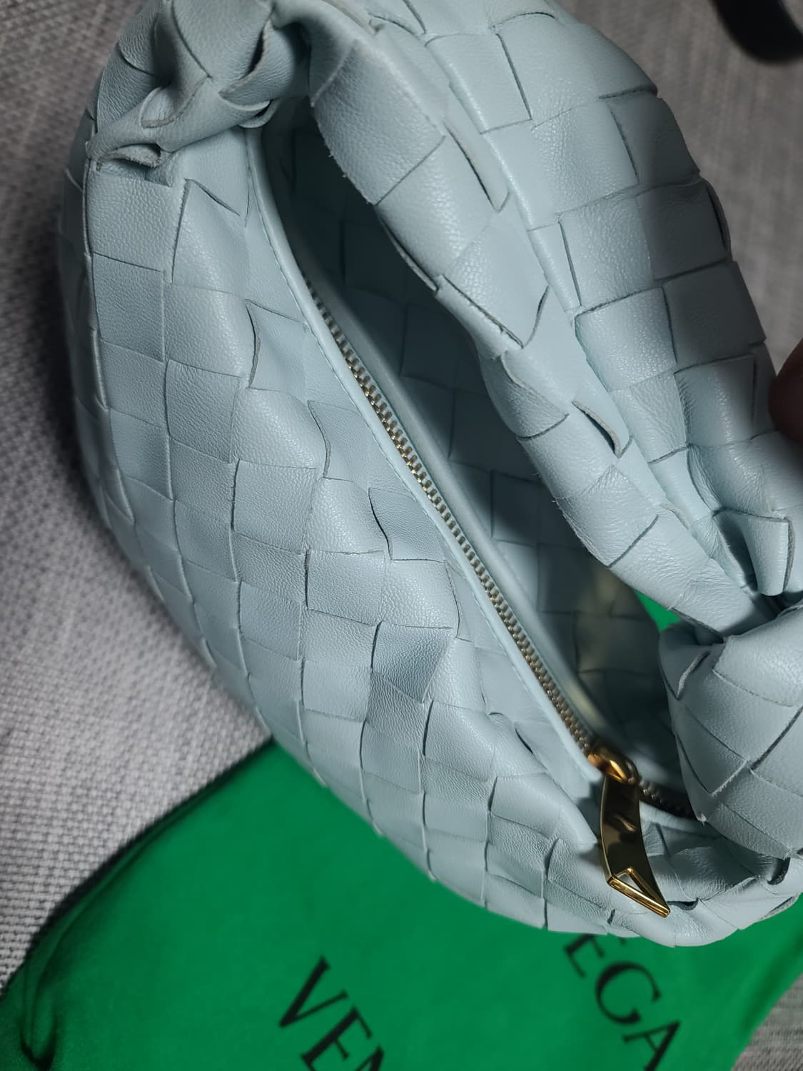 보테가베네타 조디백 미니 틸워시드 인트레치아토 토트백 상품이미지4